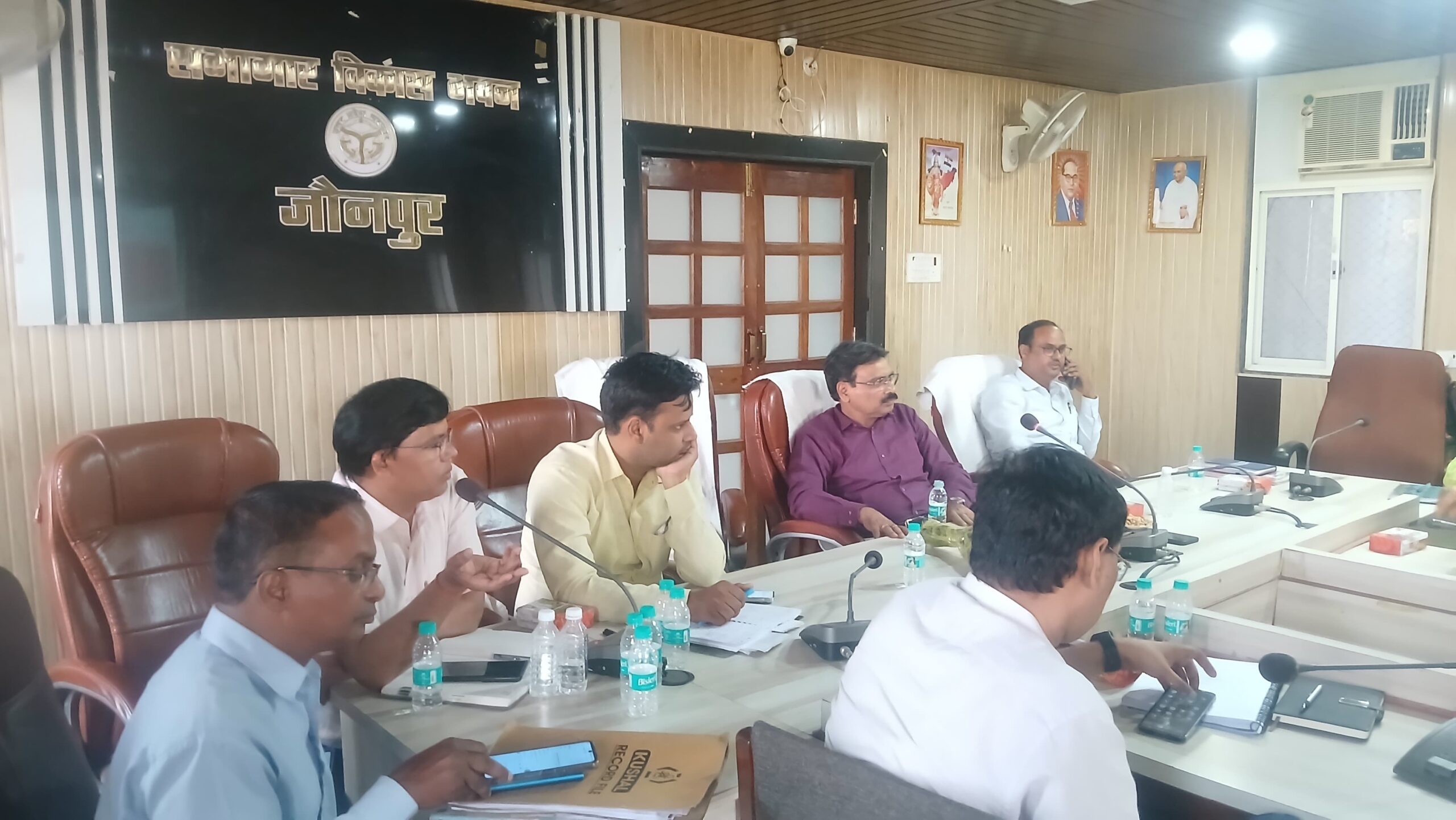 जौनपुर में रॉकेट लर्निंग द्वारा जिला स्तरीय समीक्षा बैठक का सफल आयोजन