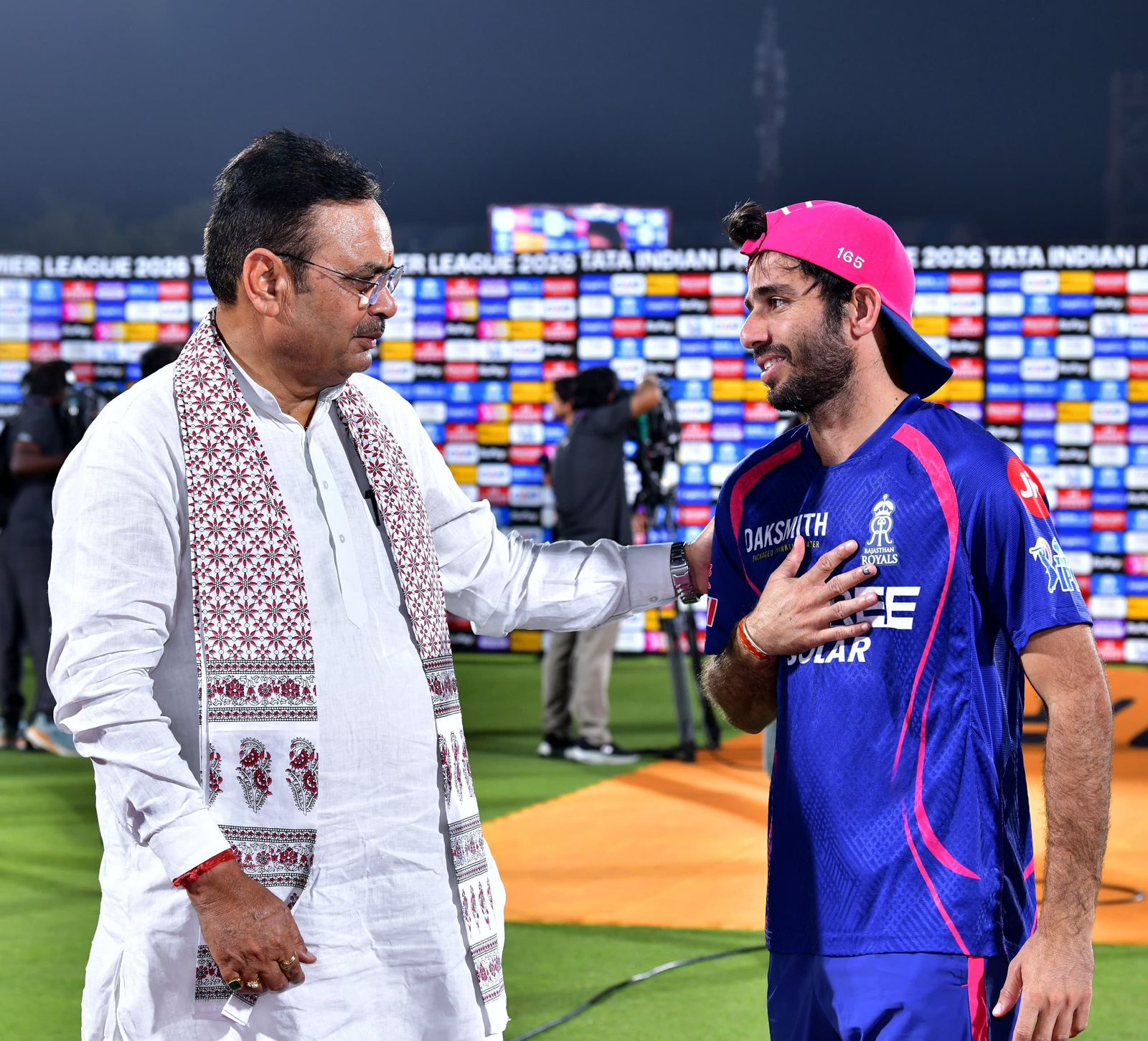 जयपुर का स्टेडियम बना जोश का केंद्र सवाई मानसिंह स्टेडियम में दर्शकों की भारी भीड़