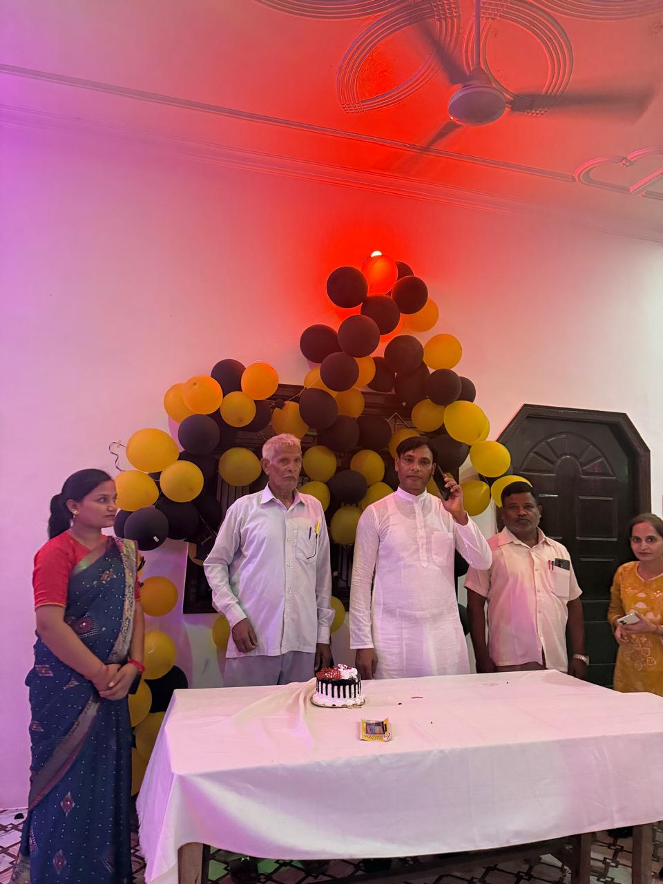 गजडी के गजहड़ा में राजमणि ने नौनिहालों का मनाया जन्मदिन तो बेबस ही कह दिये लोग